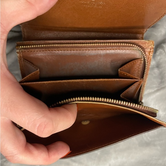 Louis Vuitton Monogram Tresor Wallet - Picture 6 of 14